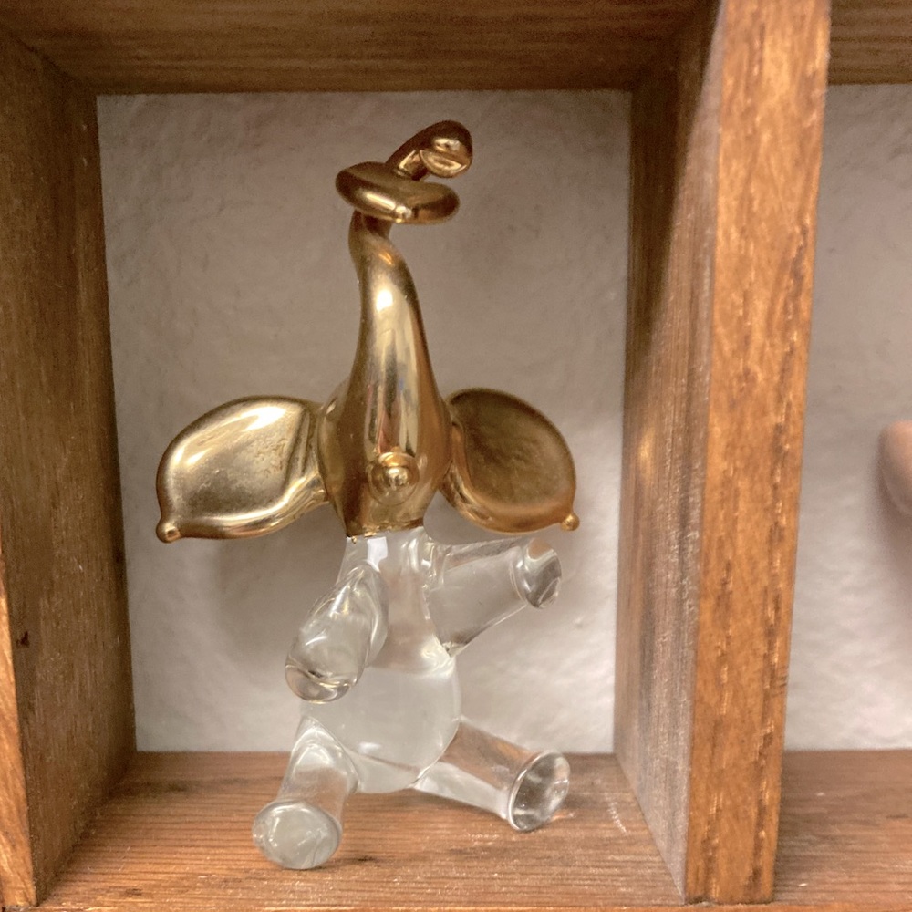 Set of 3 glass elephant figurines… various makers
